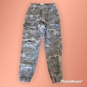 Abercrombie kids camo joggers